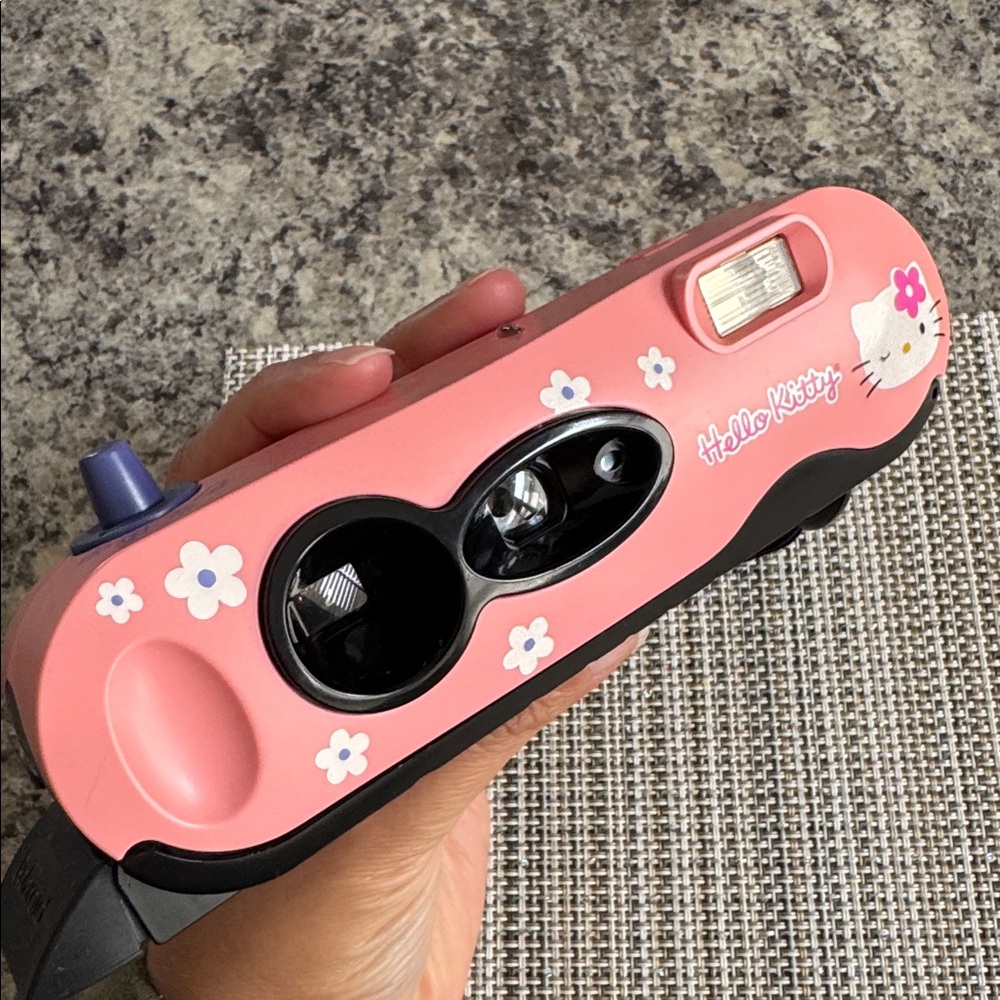 Sanrio Hello Kitty Vintage Retro Polaroid I-Zone Pink Camera 2003 Y2K - Picture 5 of 11